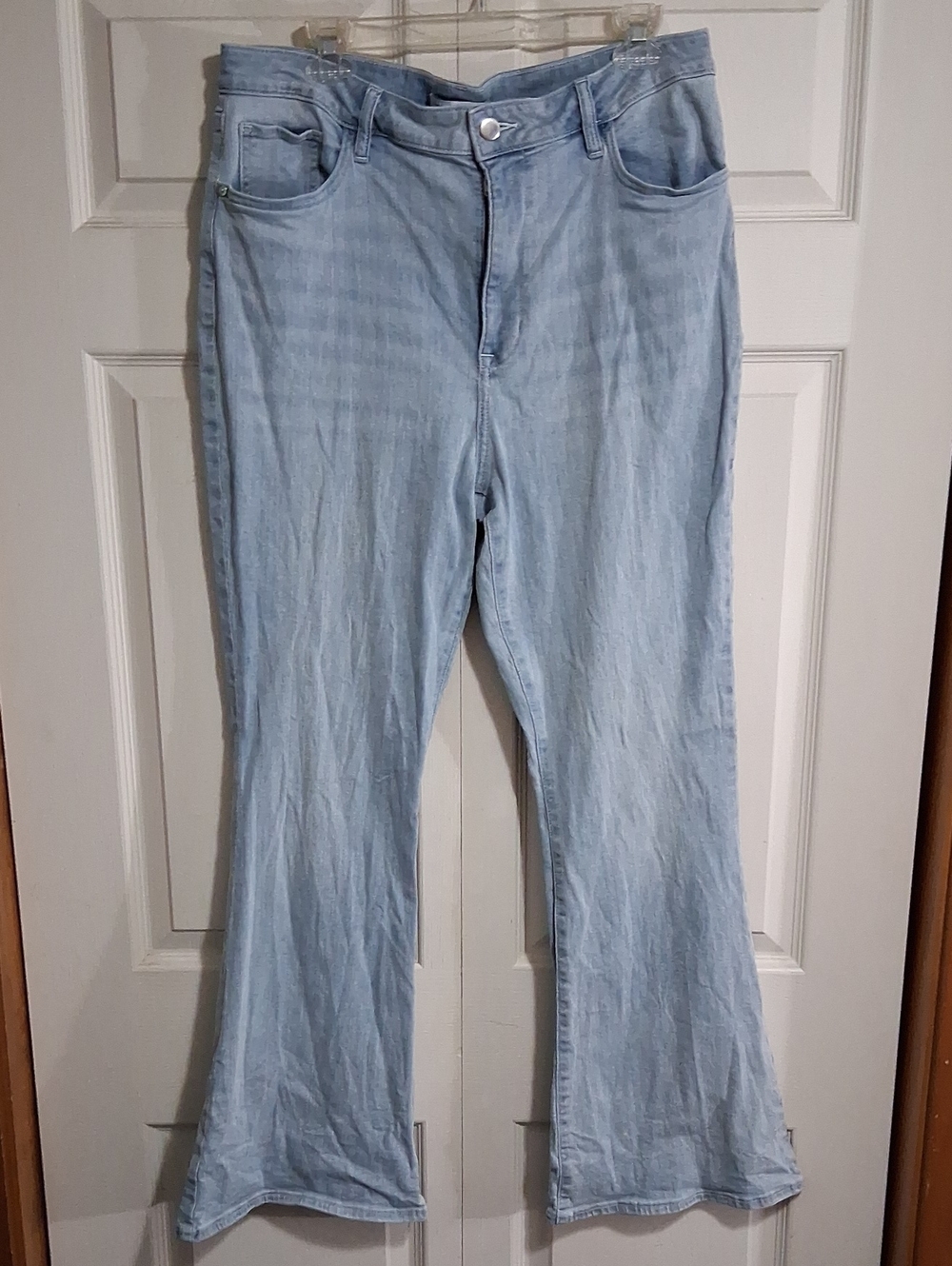 Elizabeth and James Light Blue 5 Pocket Flare Denim Jeans - 16